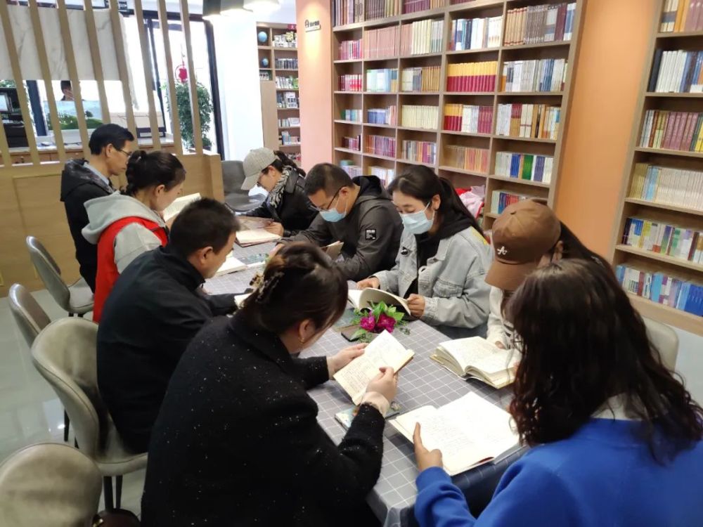 省级经济类期刊《租售情报》，万方收录