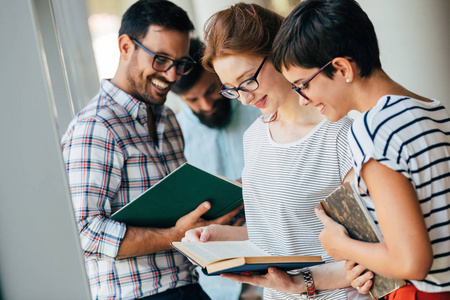 国家级食品工业类期刊《中外食品工业》，半月刊，万方收录