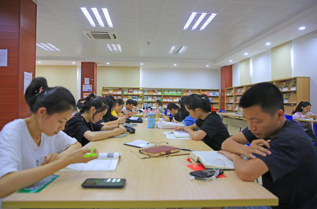 省级财经类杂志期刊发表论文投稿：《东方企业家》，月刊