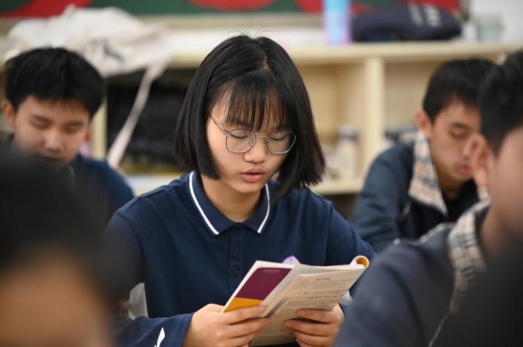 法学类杂志期刊发表论文投稿：《楚天法治》，维普网收录