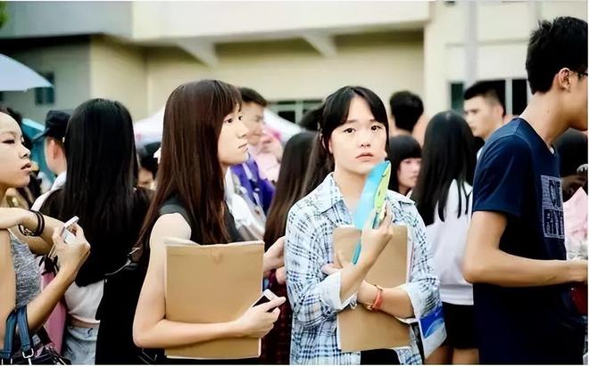 正规出版必知：申请丛书号的条件与出版书籍的必备资质