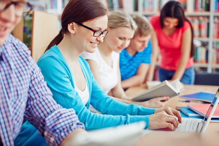 解析小学/中学教育期刊杂志发表论文投稿：《基础教育》，双月刊