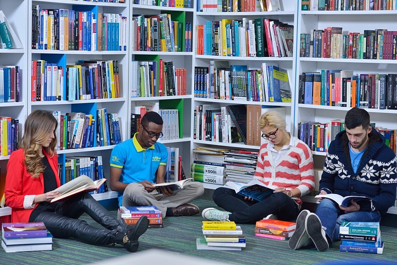 解析施工材料《建筑与装饰》期刊杂志：介绍及论文发表投稿指南