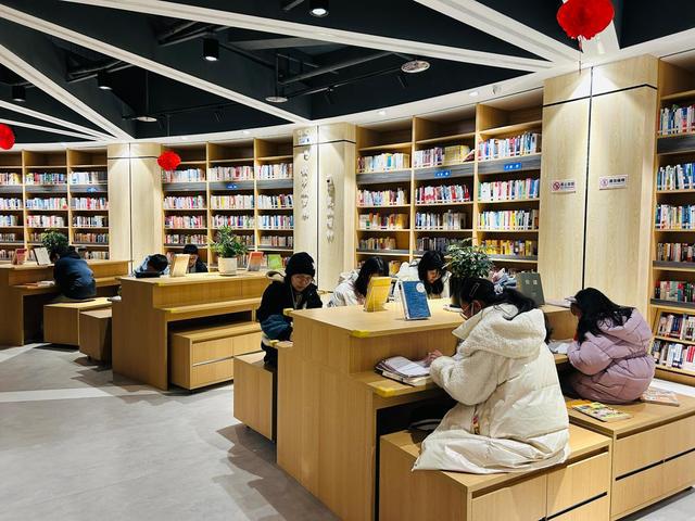 解析社会科学《海南师范大学学报》期刊杂志：介绍及论文发表投稿