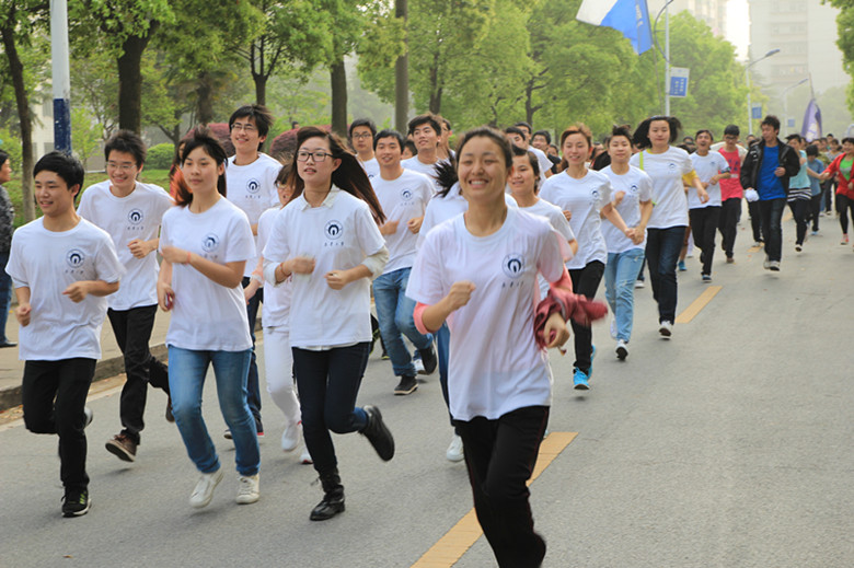 空天民用工业《国际航空》期刊杂志：版面费与论文发表审稿速度