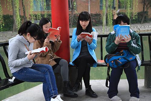 测试填料助剂《工程塑料应用》期刊：发表论文级别、收录及审稿