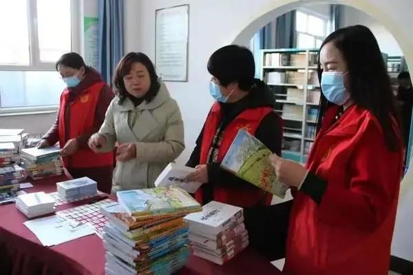 投稿发表论文攻略：大雅检测系统与知网查重系统比较全解析