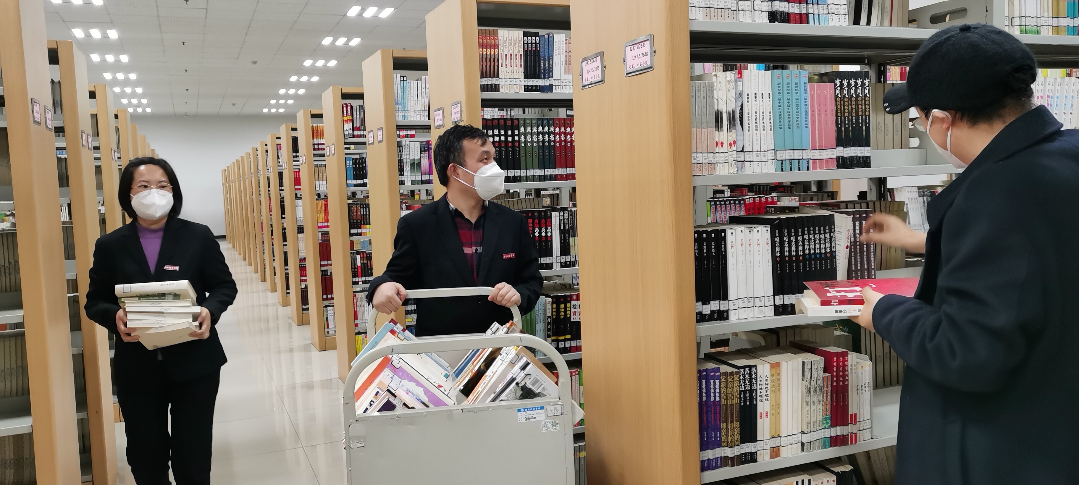 业界观察投资管理《中国保险》期刊杂志：投稿发表论文栏目及要求