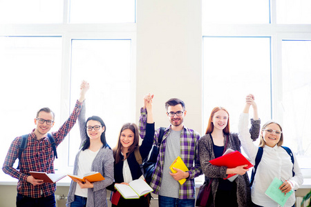 法制法治法律法规法史《法学评论》期刊：投稿发表论文栏目及要求