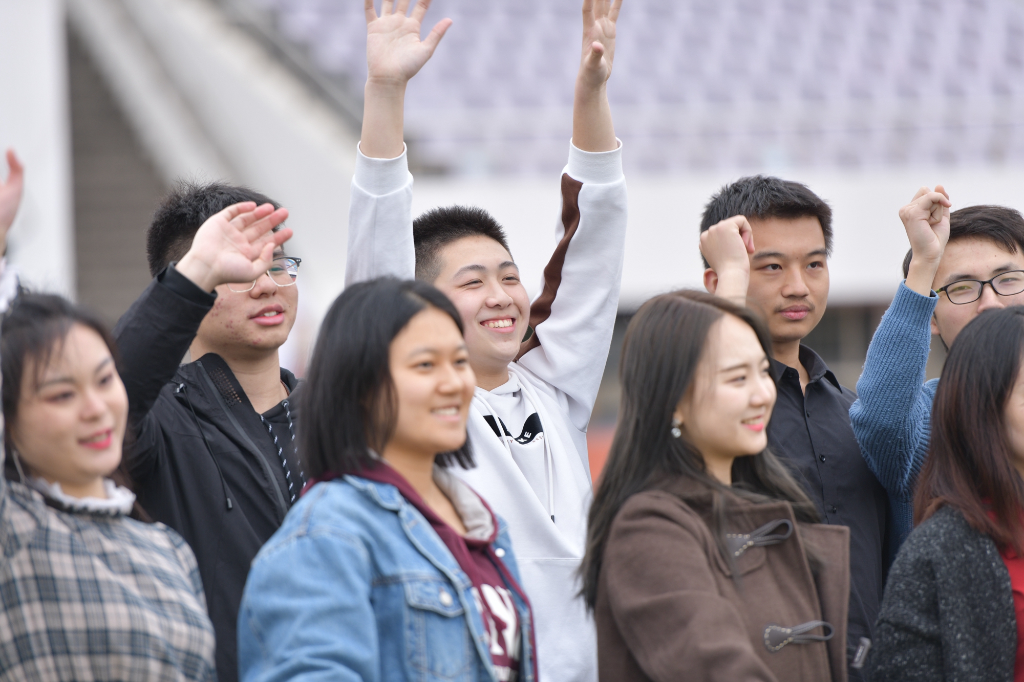 评职称自费出书价格指南：出版社自费出一本书全面预算