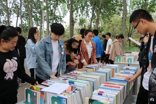 医学护理专著教材出版攻略：护士职称晋升与出书挂名主编副主编