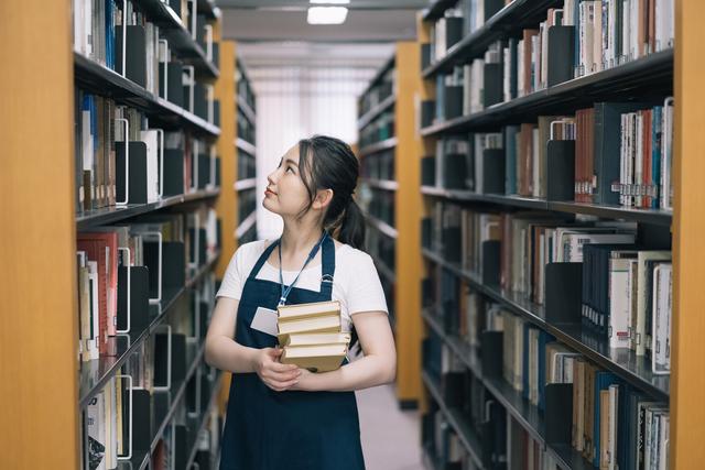 舞蹈声乐职称晋升秘籍：学术专著教材出书挂名办理技巧