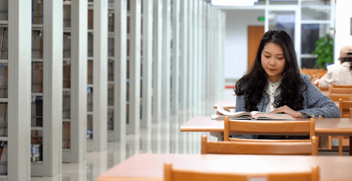 传播融媒媒介教育编辑出版图书《传媒论坛》期刊：论文发表征投稿